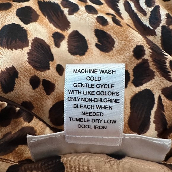 LUXE MORGAN TAYLOR INTIMATES LEOPARD SILKY PAJAMA SET WOMEN Size Medium - Picture 9 of 11